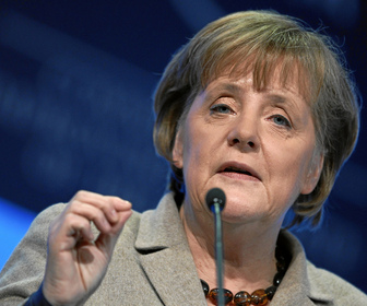 Allemagne : une allocation pour les mères au foyer fait débat
