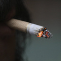Tabagisme passif : les parents fument, les enfants souffrent