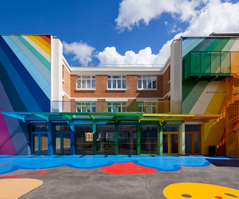 Une école arc-en-ciel à Paris